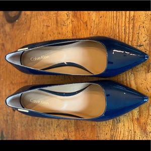 NEW Calvin Klein navy patent leather wedge heels